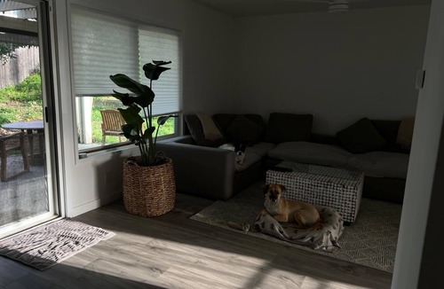 La Presa House | Soothing townhome with WiFi in Spring Valley