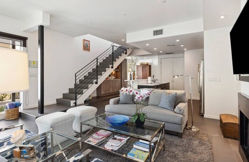 Canyon Corridor Condo | Sophisticated Condo in Canyon Corridor, South Palm Springs
