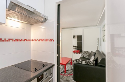 Quartier de la Place-Vendome Apartment | Sourdière Opéra Louvre Vendôme