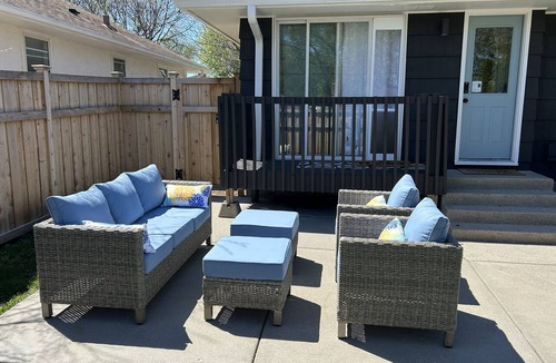Diamond Lake Apartment | South Minneapolis with easy access to everything!