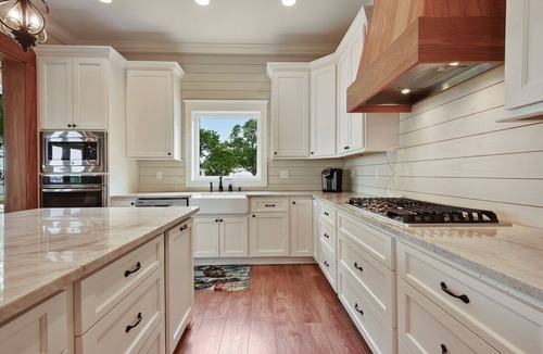Old Town House | Southern Charm- Beach Town Paradise with Pool