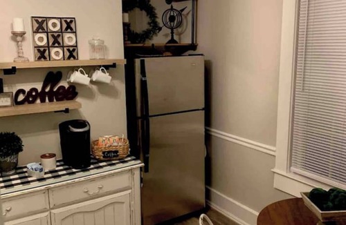 Hannon Park Apartment | Southern Charm One Stay at a Time