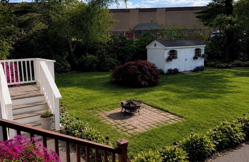 Gloucester House | Southwestern Coastal Retreat Walk to Good Harbor Beach, 3BR Gloucester Getaway