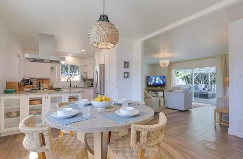 Goleta House | Spa, Beaches, Wine Country: Santa Barbara Coastal Escape for Friends and Family