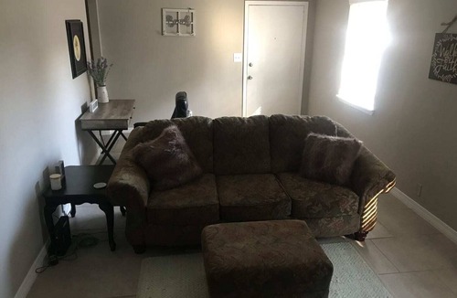 Pascagoula Apartment | Spacious 1 Bedroom Apt near beach .