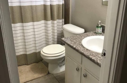 Pascagoula Apartment | Spacious 1 Bedroom Apt near beach .