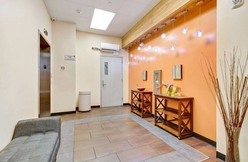 Central Business District Hotel | Spacious 1BR Condo - Near French Quarter & Bourbon