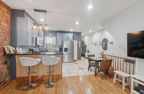 Fairmount Condo | Spacious 2 BR Fairmount-Francisville Flat, Spa Bath, NEW!