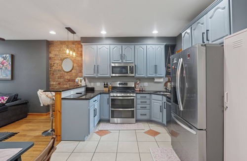 Fairmount Condo | Spacious 2 BR Fairmount-Francisville Flat, Spa Bath, NEW!