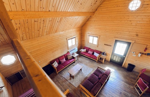 Boring Cabin | Spacious 3-Bedroom Cabin in Reisterstown, NW Baltimore Area