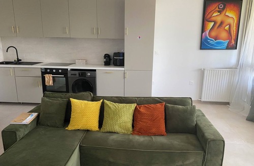 Sarcelles Apartment | Spacious 3-room apartment! 2 bedrooms! Quick access to Paris & CDG✈️ Ideal location