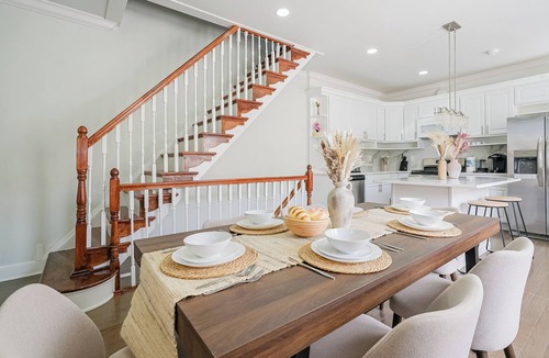 South Philadelphia West Apartment | Spacious 3BR/3BA - Sleeps 7 - 10 Min to Stadium