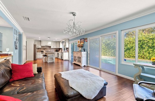 Cerritos House | Spacious 3BR Family Retreat w Private Pool