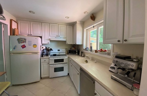 North Bethesda House | Spacious 4-bedroom family home in North Bethesda for rent - 3-6 months