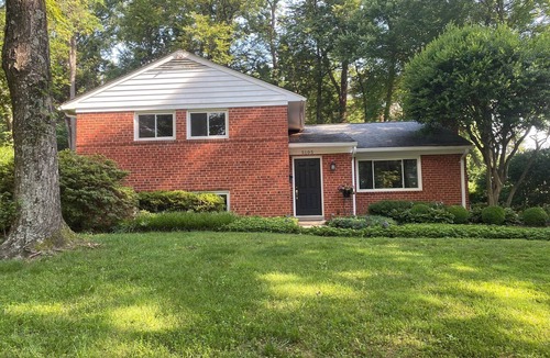 North Bethesda House | Spacious 4-bedroom family home in North Bethesda for rent - 3-6 months