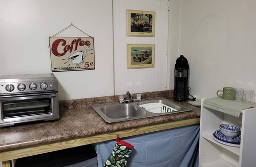Fairbanks House | Spacious 4-bedroom house in welcoming West Monroe with AC
