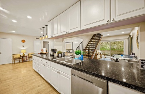Monterey Park House | Spacious 4BR/3BA LA Retreat! Minutes to Downtown! Sleeps 10