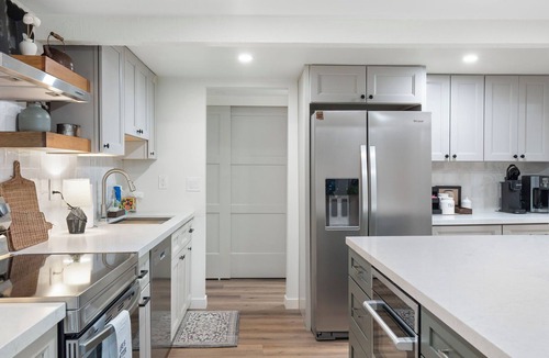 Munds Park Cabin | Spacious 4BR/4BA Retreat in Munds Park! Sleeps 12!