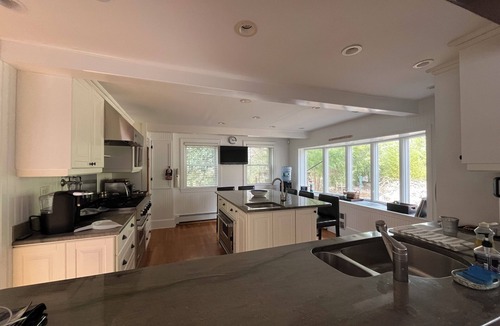 Falmouth House | Spacious 5 bedroom 4.5 bath home centrally located mile to beach town
