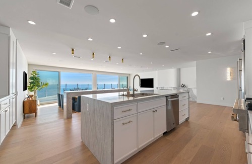 Malibu House | Spacious 5-bedroom house with unobstructed ocean views