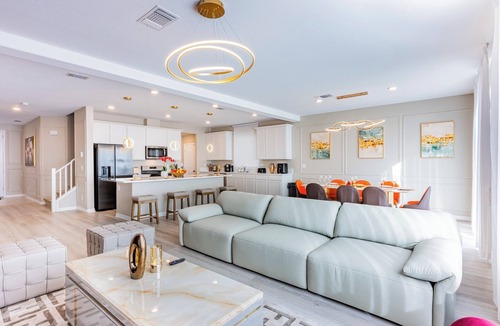 Enterprise Villa | Spacious 5-bedroom villa in vibrant Las Vegas with AC, WiFi