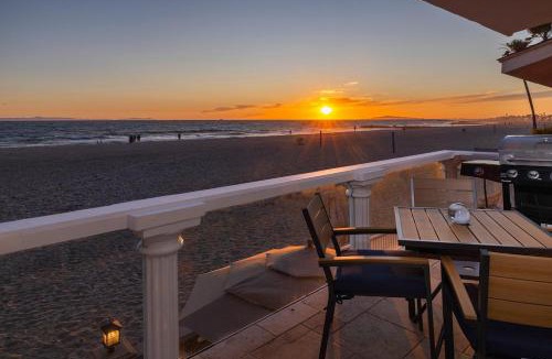 West Newport House | Spacious 5BR Beach Home with Ocean Views