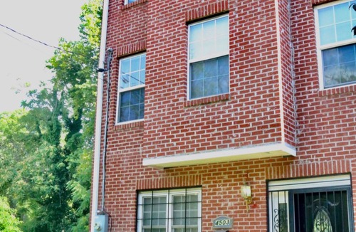 Central Northeast House | Spacious 6-bedroom house with AC, WiFi in awesome Washington