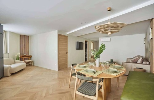 Necker Apartment | Spacious AC flat Luxembourg St Germain des près