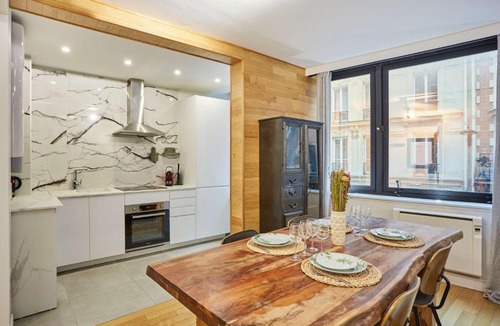 Batignolles Apartment | Spacious Apartement center of Paris Montmartre