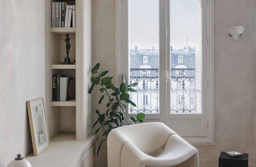 Saint-Vincent-de-Paul Apartment | Spacious apartment overlooking the Eiffel Tower