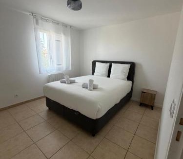 Marly-la-Ville Apartment | Spacious Duplex for 6 people, Parc Astérix, CDG