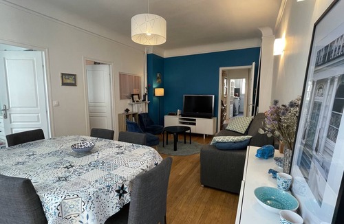 Epinettes Apartment | Spacious family nest facing Square des Épinette