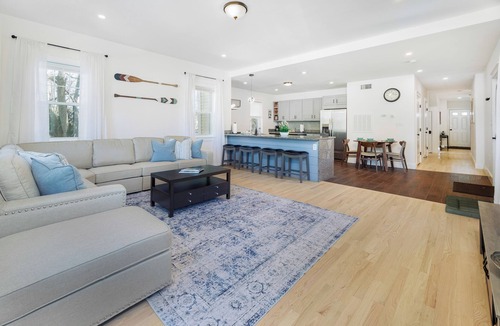 Braintree House | Spacious house on Sunset Lake 4 BR, 2 BA Unit 1 on First Level