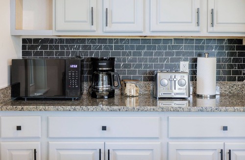 Braintree House | Spacious House on Sunset Lake 4 BR, 2 BA Unit 2 on Top Floor
