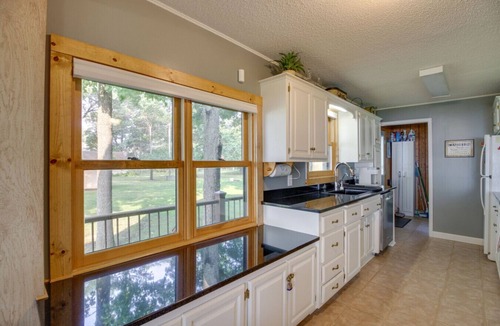 Nisswa House | Spacious Lake Edward Retreat w/Dock & Fire Pit!