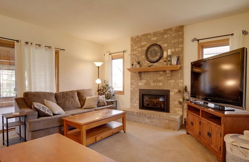 Woodbury House | Spacious Minnesota Getaway w/ Deck & Grill!