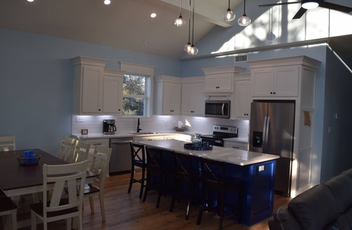 Long Beach House | Spacious NEW 5-bedroom house in Long Beach steps from white sandy beach