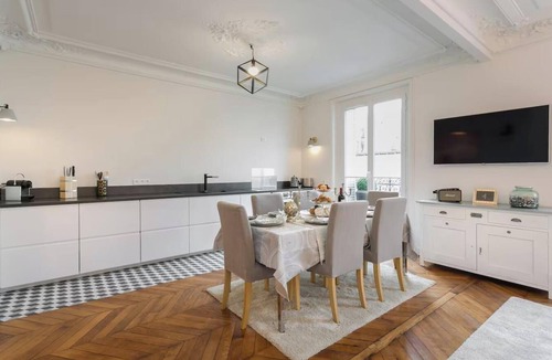 Notre-Dame-des-Champs Apartment | SPACIOUS PARISIAN RETREAT- BY LUXEMBOURG GARDEN AT RUE D'ASSAS- SAINT GERMAIN