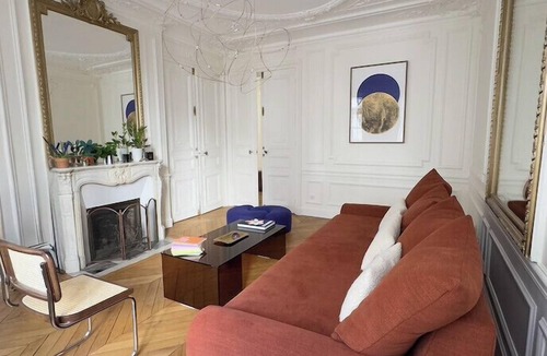 Saint-Vincent-de-Paul Apartment | Spacious, Quiet and Elegant Apartment in Paris