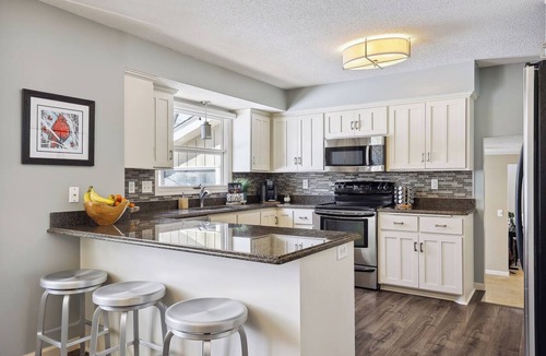 Plymouth House | Spacious retreat close to Wayzata, Lake Minnetonka and outdoor trails.