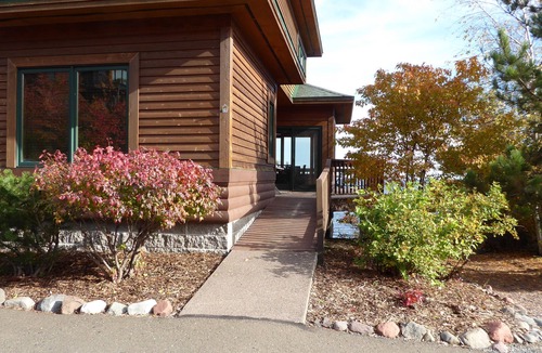 Beaver Bay House | Spectacular Retreat Right On Lake Superior Upscale Beautiful Decor'