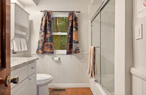 Arrowhead Villas House | SPSL Lake Arrowhead llc