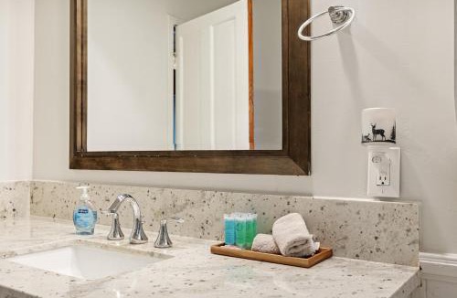 Arrowhead Villas House | SPSL Lake Arrowhead llc