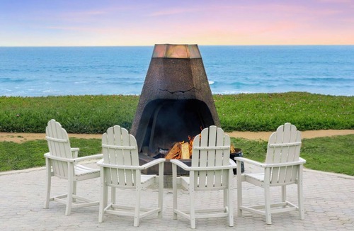 San Simeon Hotel | Standard King Room | Cavalier Oceanfront Resort | Convenience