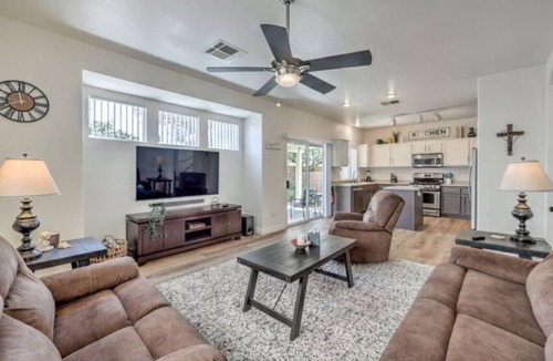 North Las Vegas House | Starling Mesa | Extended Stay Modern Vegas