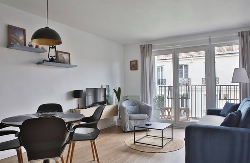 Saint-Ouen Apartment | Starred in SO/JO: free metro pass