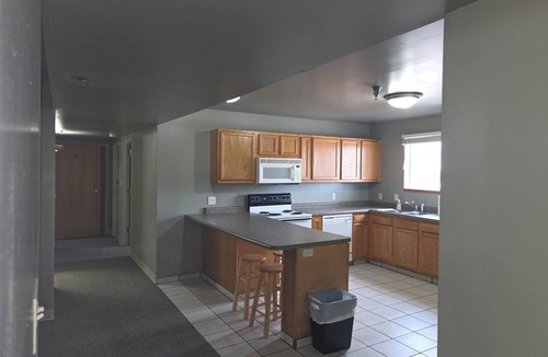 Fort Dodge Apartment | State Softball Tournament Special. Perfect 3-bedroom apartment in Fort Dodge!