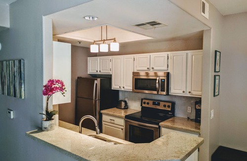 Central Scottsdale Condo | Stay and play in this beautiful centrally located condo in Scottsdale!