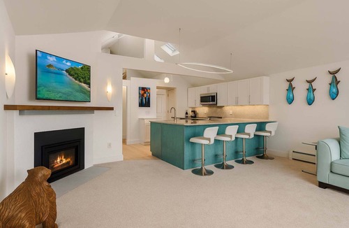 Gloucester House | Stay at Rocky Neck