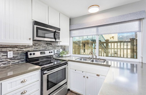 Carpinteria Condo | Stay At The Beach! Just Steps To The Sand And Sea